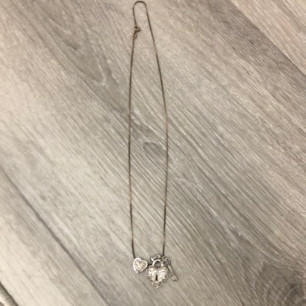 Gorgeous hear lock necklace